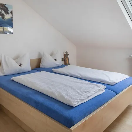 Sport Rees - Pia Apartment Hofsgrund